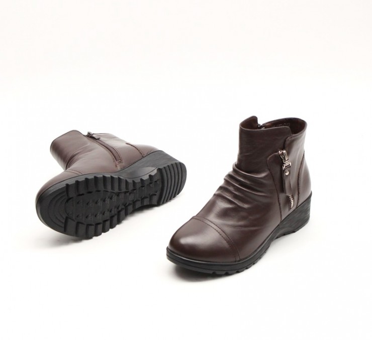 2025-11-03-12-00-32-699